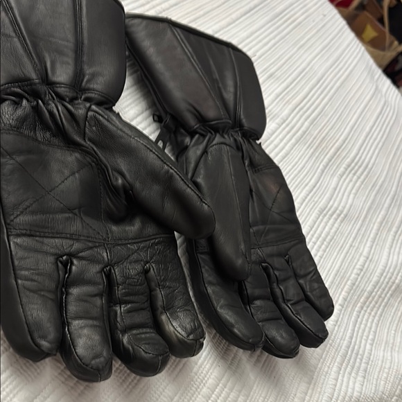 Black Leather Men's Gloves - Picture 4 of 4